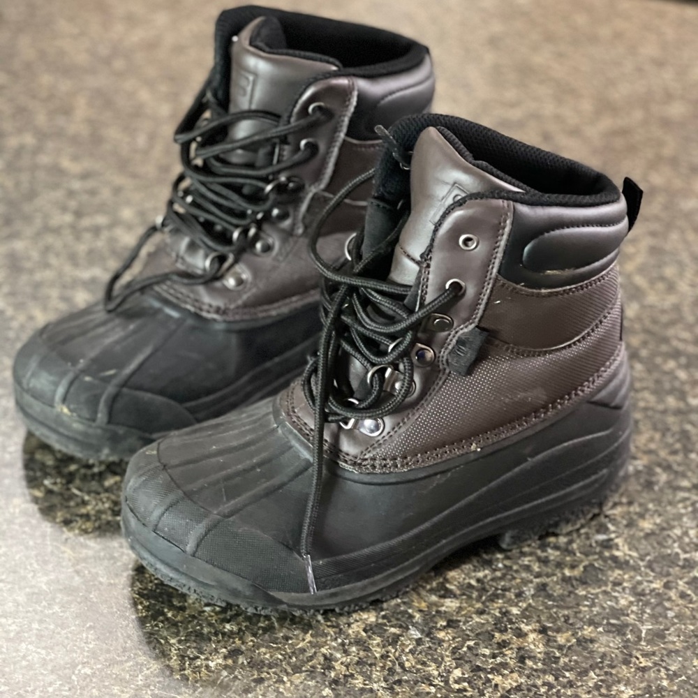 Snow tracker boots